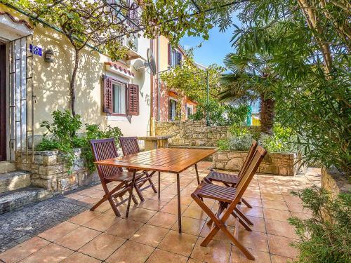 Holiday Home Zvone