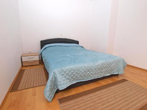 Apartments Antun 1237