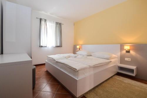 Apartments In Medulin/istrien 9379