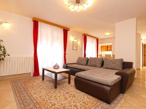 Apartments Munida 734