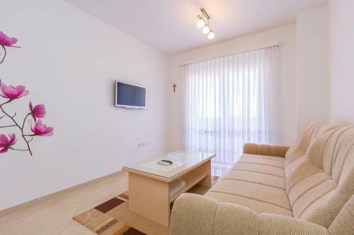 Apartments Marich