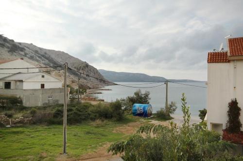 Apartment Metajna 6503g