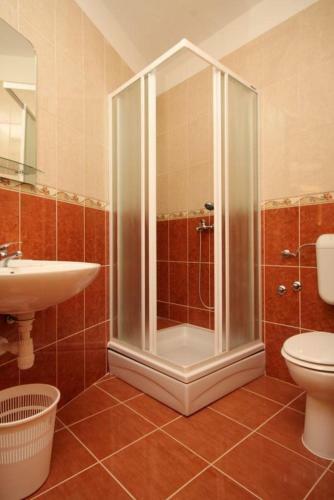 Hostal Triple Room Metajna 6487e