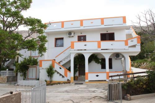 Apartment Metajna 6421a
