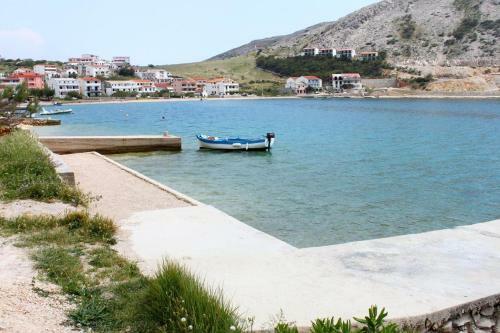 Hostal Quadruple Room Metajna 6378g
