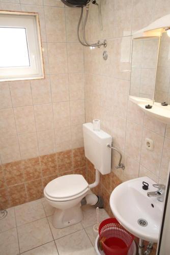 Apartment Metajna 6336c