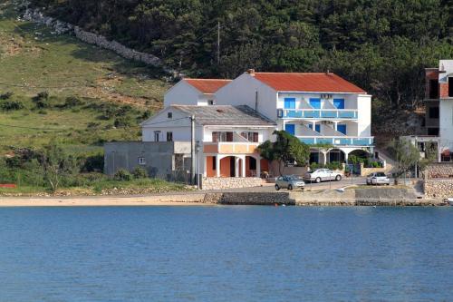 Apartment Metajna 6465d