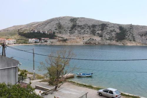 Apartment Metajna 6352b