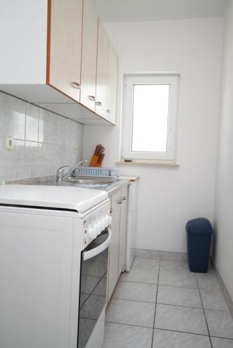Apartments By The Sea Metajna (Pag) - 6336