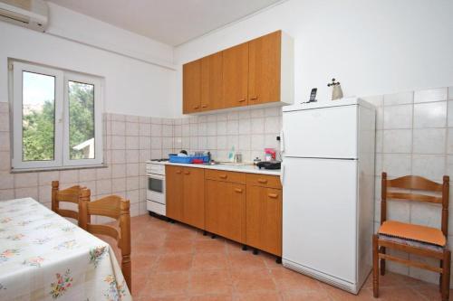 Apartments By The Sea Metajna (Pag) - 6351