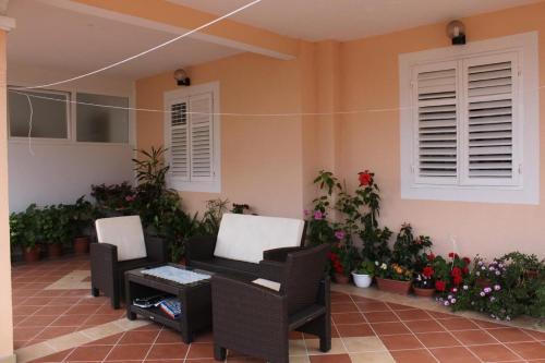 Apartment Metajna 6503b