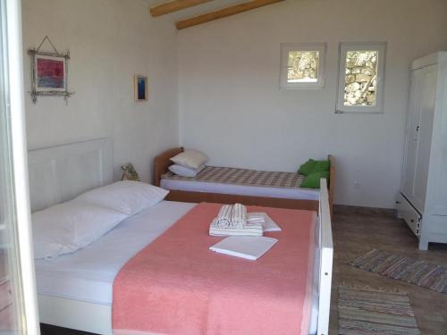 Secluded Holiday House Milna (brac) - 12229