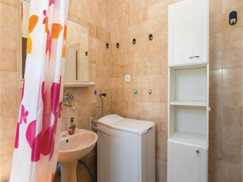 Two-bedroom Holiday Home In Milna