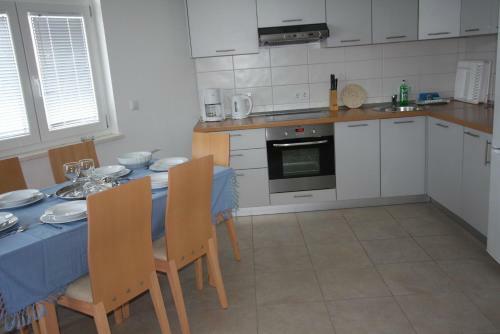 Mimice Bay Apartments