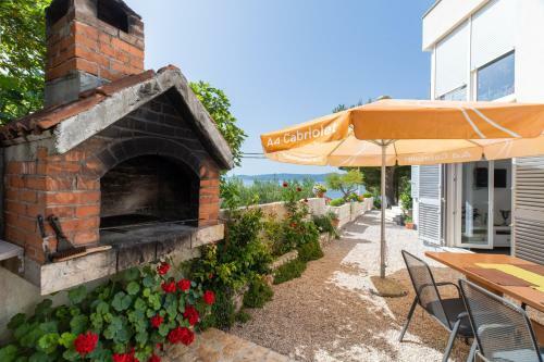 Apartment Kamelija