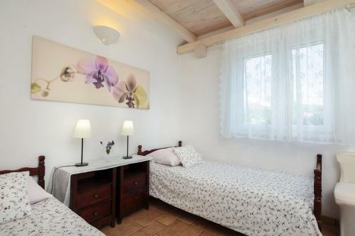 Mirca Villa Sleeps 8 Pool Air Con Wifi