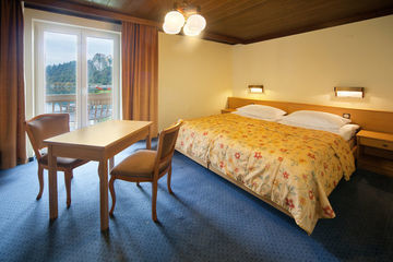 Hotel Trst