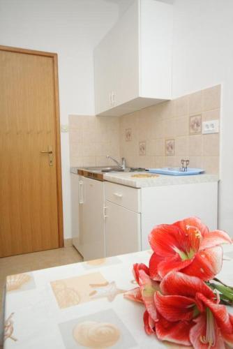 Apartment Mlini 8835a