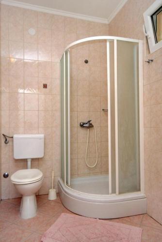 Apartment Molunat 8956b