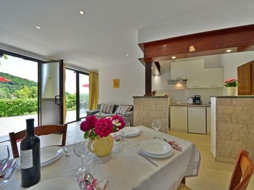 Apartment Branka.1