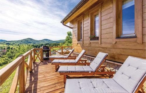 Three-bedroom Holiday Home In Mrkopalj