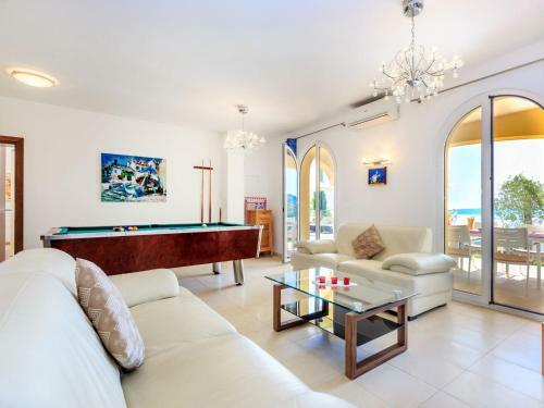 Holiday Home Villa Orhidea
