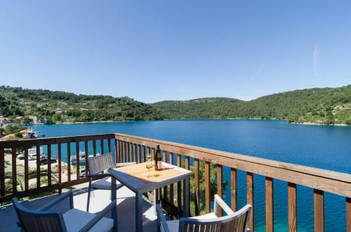 Apartments Matana Chano