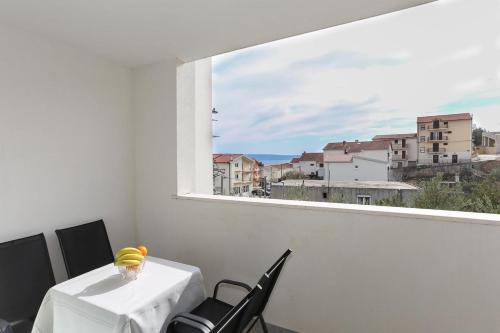 Apartments With A Parking Space Podstrana (split) - 12837