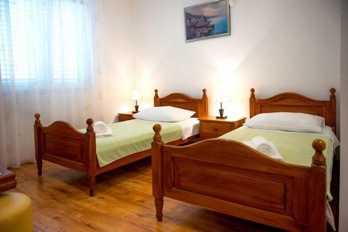 Hostal Apartments And Rooms Robert G