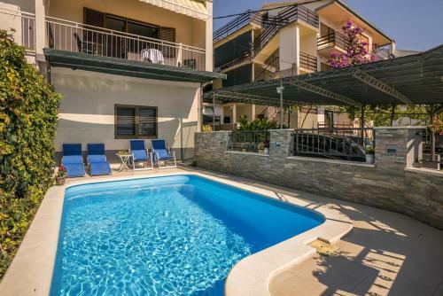 Holiday House With A Swimming Pool Podstrana (split) - 7539