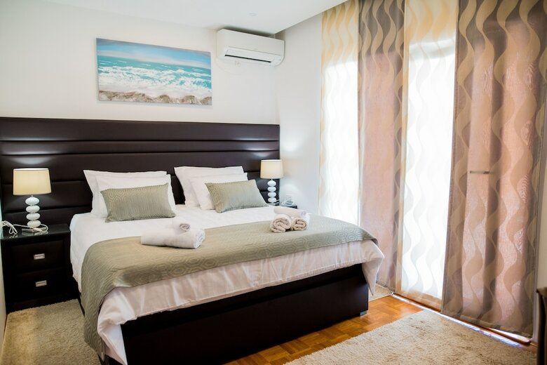 Lct Blue Lions Apartments
