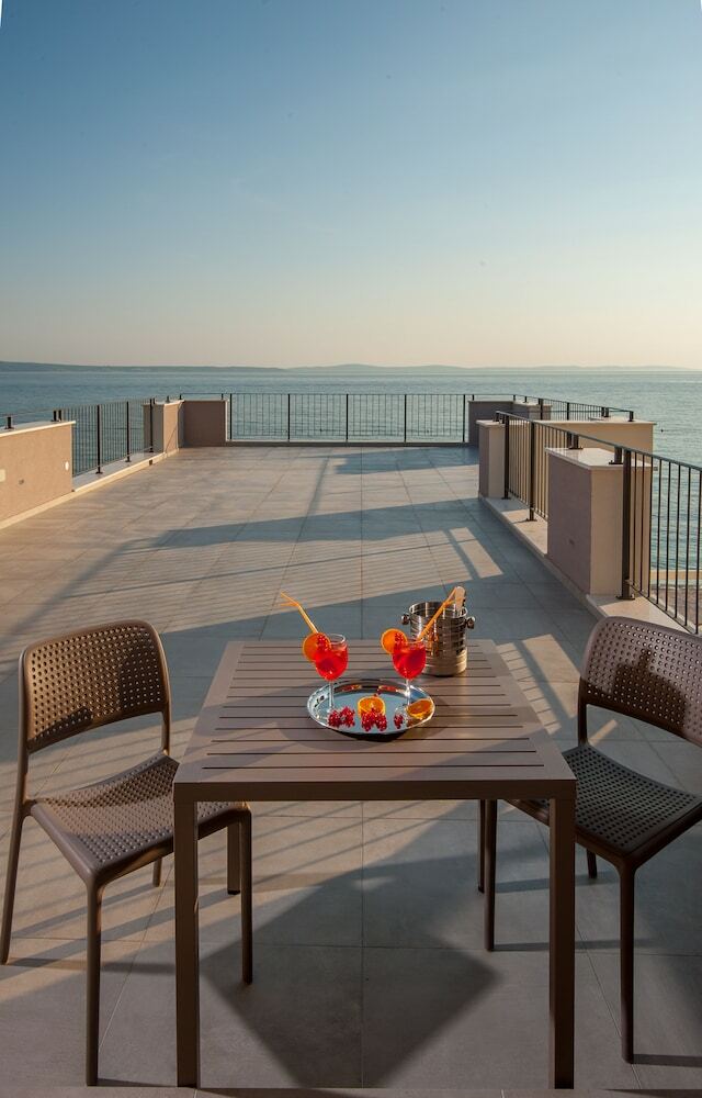 Apartamentos Seaside Luxury Suites
