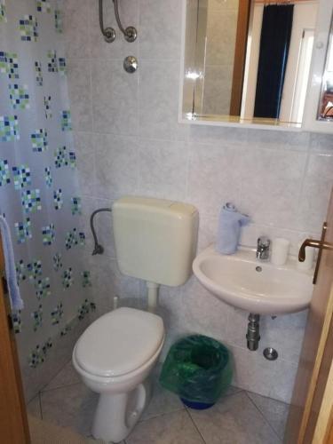 Apartment Podgora 12306b