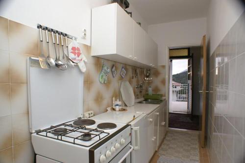 Apartments By The Sea Podaca (Makarska) - 2576