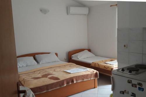 Apartments By The Sea Podaca (Makarska) - 6745