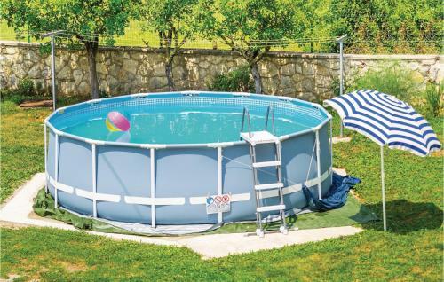Two-bedroom Apartment In Plomin