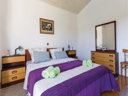 Three-bedroom Apartment In Ploce