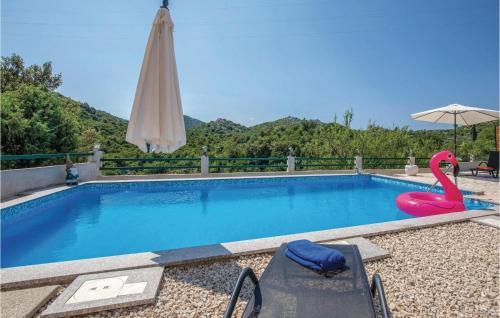 Two-bedroom Holiday Home In Ploce