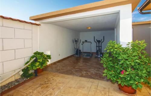 Holiday Home Kastel Stafilic - 01