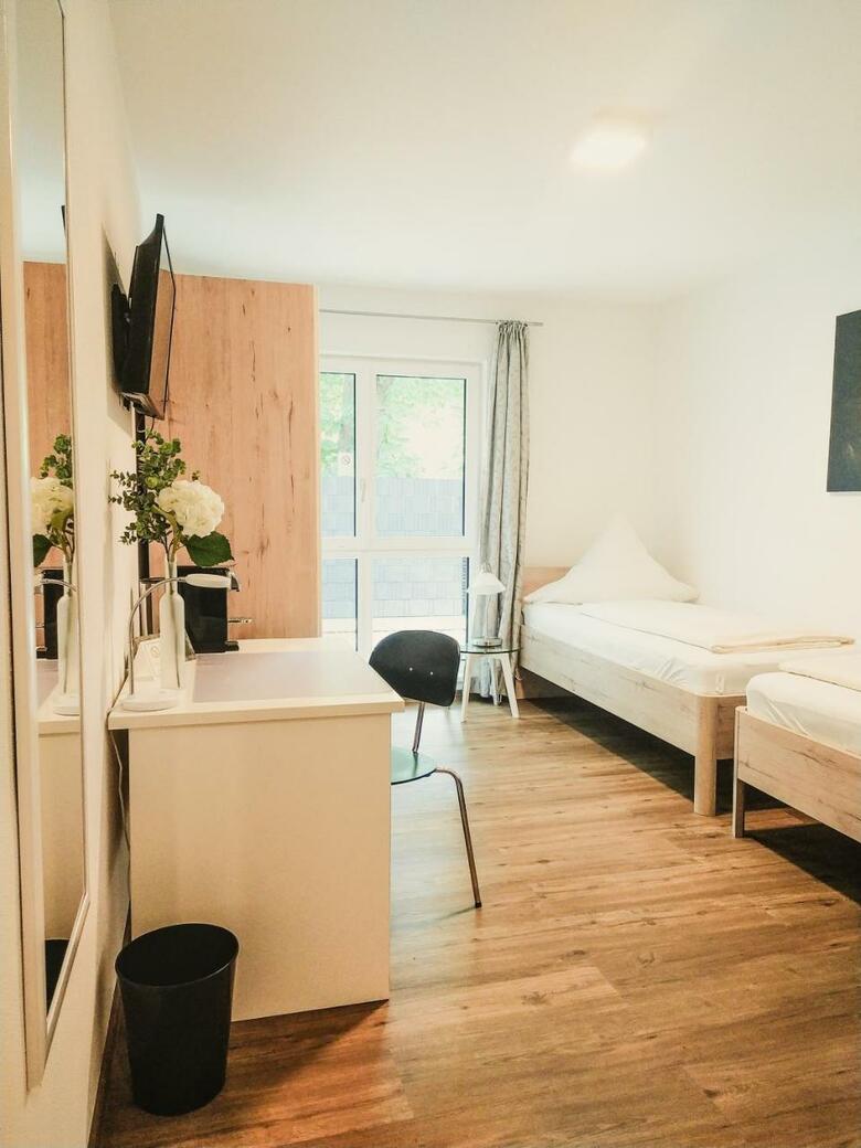 Hostal Dorfsch�nke