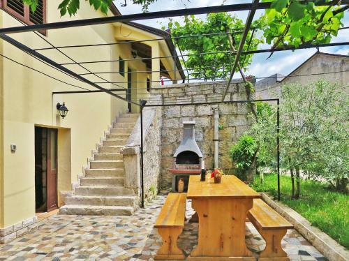 Holiday Home Sonja (ipc157)