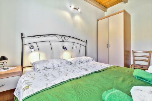 Hostal Lana House With Apartment