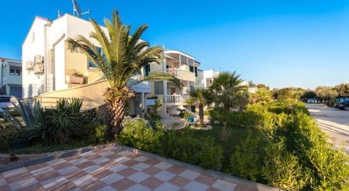 Apartment Petrcane 3275a