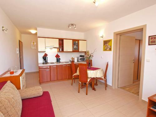 Apartments Vladimira 1367