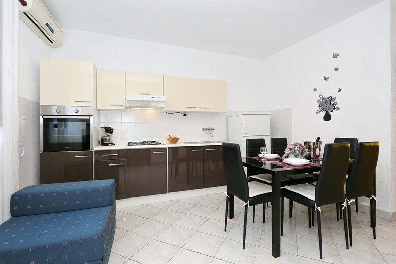 Apartments Goran