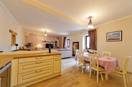 Spacious Villa Sany With Private Pool