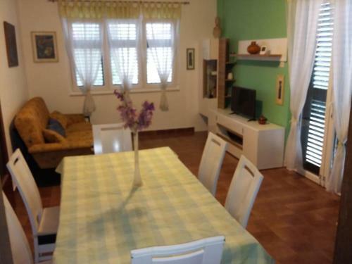Seaside Holiday House Pasman - 870