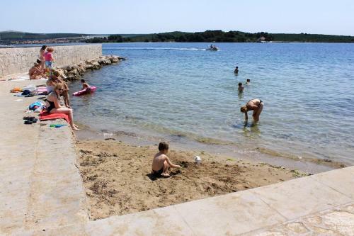 Seaside Holiday House Pasman - 870