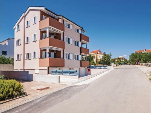 Two-bedroom Apartment In Pakostane