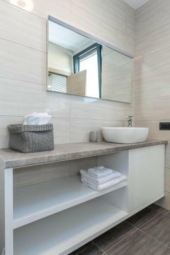 Apartamentos Villa Lasti With Private Swimming Pool